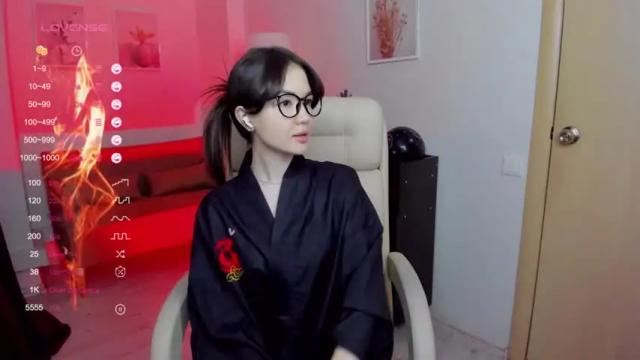 Image 3 of efulia_wood Stream on Chaturbate on 19 months ago