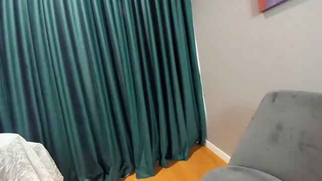 Image 2 of ehotlovea Stream on Chaturbate on 20 days ago