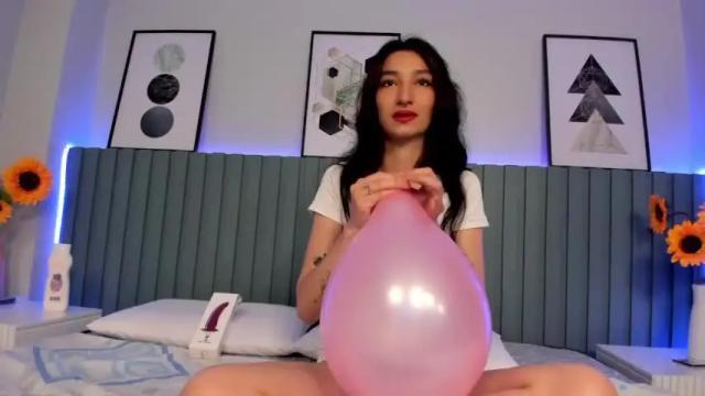 Image 6 of eiimy_miller_ Stream on Chaturbate on 14 months ago