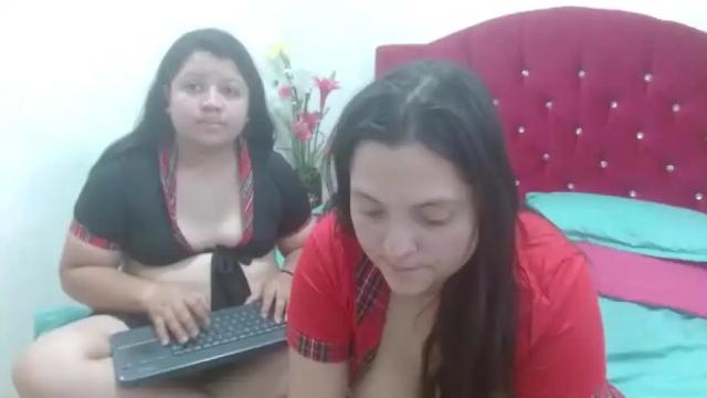 Image 8 of eileenandmaite Stream on Chaturbate on 16 months ago