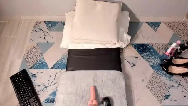 Image 4 of eilin_clio Stream on Chaturbate on 1 month ago