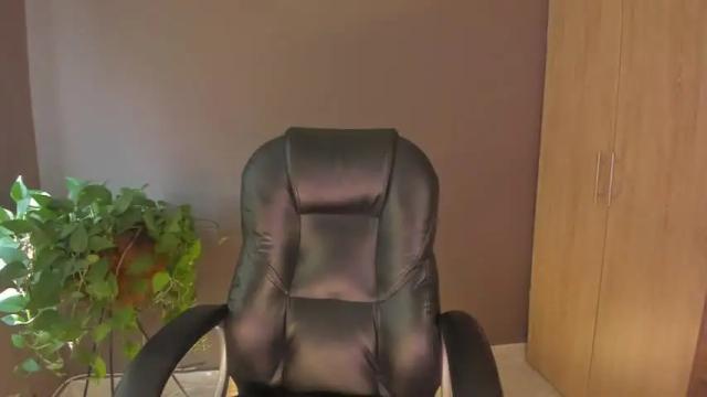 Thumbnail 1, eilynlowy's Stream at Chaturbate, 20 months ago