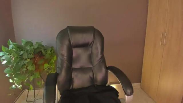 Image 10 of eilynlowy Stream on Chaturbate on 20 months ago