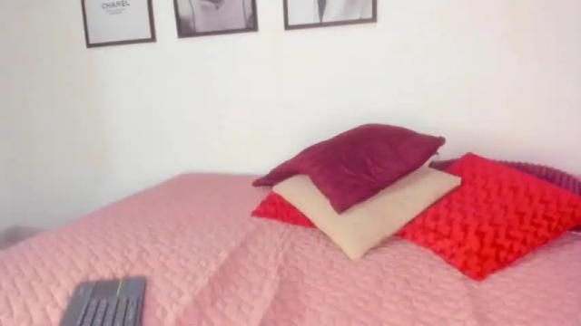 Image 12 of eimy_caro Stream on Chaturbate on 25 months ago