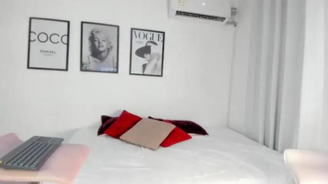 Image 10 of eimy_caro Stream on Chaturbate on 25 months ago