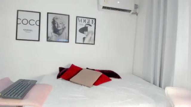 Image 11 of eimy_caro Stream on Chaturbate on 25 months ago