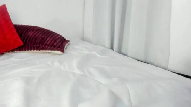 Image 12 of eimy_caro Stream on Chaturbate on 24 months ago