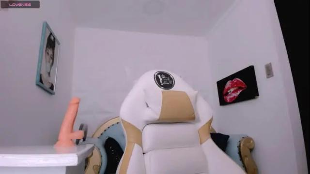 Image 10 of eimy_skinny Stream on Chaturbate on 2 months ago