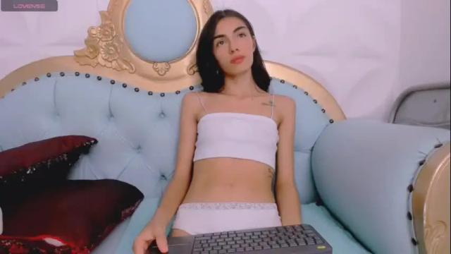 Image 2 of eimy_skinny Stream on Chaturbate on 24 days ago