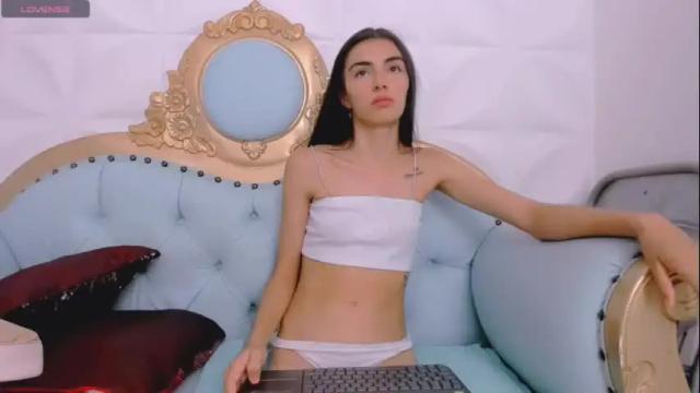 Image 6 of eimy_skinny Stream on Chaturbate on 24 days ago