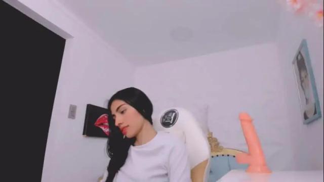 Image 10 of eimy_skinny Stream on Chaturbate on 2 days ago