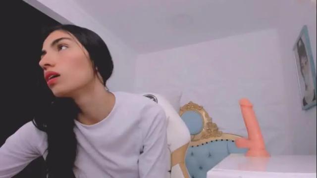 Image 11 of eimy_skinny Stream on Chaturbate on 2 days ago