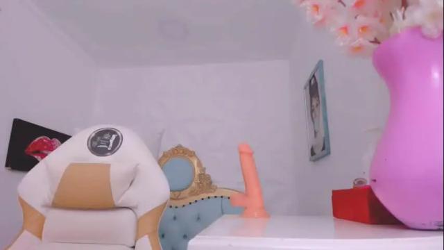 Image 12 of eimy_skinny Stream on Chaturbate on 2 days ago