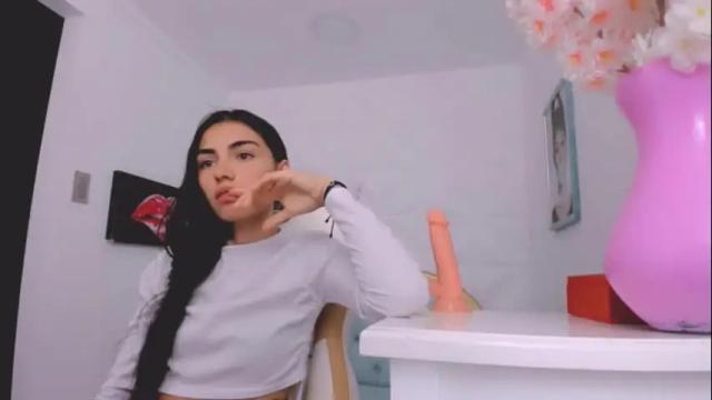 Image 4 of eimy_skinny Stream on Chaturbate on 2 days ago