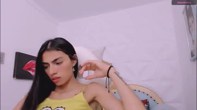 Image 4 of eimy_skinny Stream on Chaturbate on 2 months ago