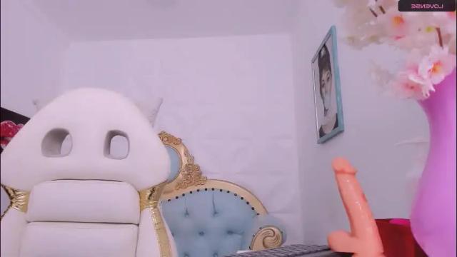 Image 8 of eimy_skinny Stream on Chaturbate on 2 months ago