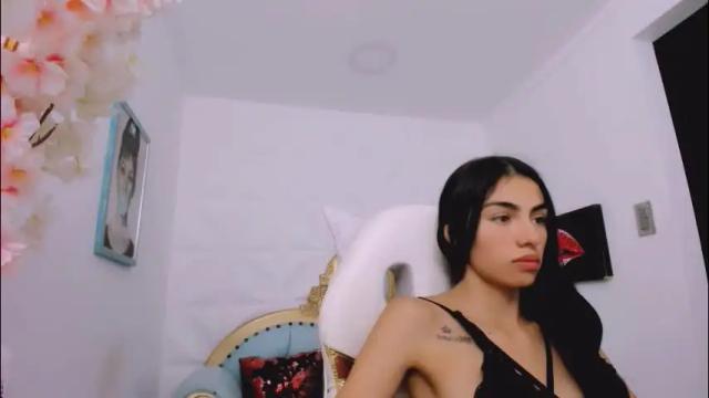 Image 3 of eimy_skinny Stream on Chaturbate on 2 months ago