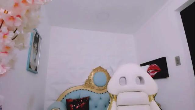 Image 4 of eimy_skinny Stream on Chaturbate on 2 months ago