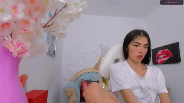 Image 11 of eimy_skinny Stream on Chaturbate on 2 months ago