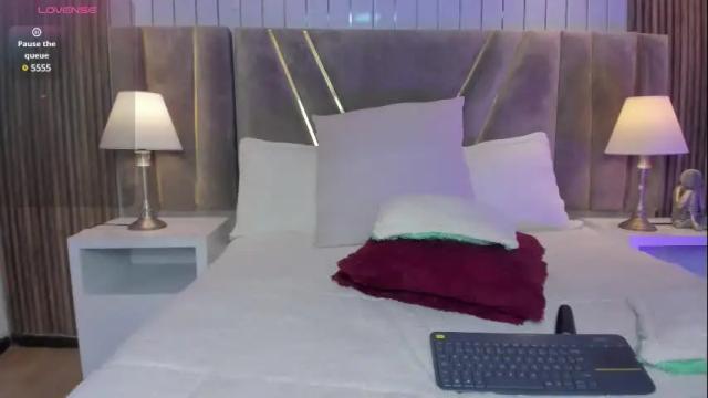Image 6 of eimy_youn Stream on Chaturbate on 1 month ago