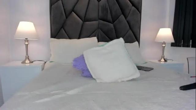 Image 10 of eimy_youn Stream on Chaturbate on 1 month ago