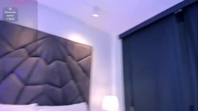 Image 2 of eimy_youn Stream on Chaturbate on 1 month ago