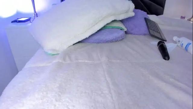 Image 6 of eimy_youn Stream on Chaturbate on 20 days ago