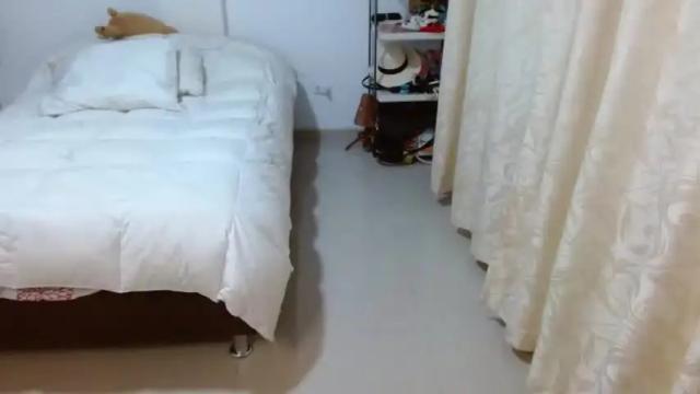 Image 2 of eimycollins Stream on Chaturbate on 17 months ago