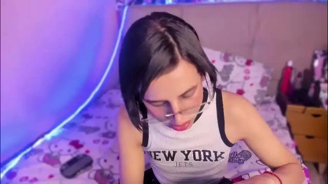 Image 12 of eimyflorian Stream on Chaturbate on 1 month ago