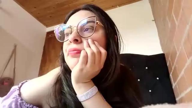 Image 4 of eimyparker Stream on Chaturbate on 18 months ago