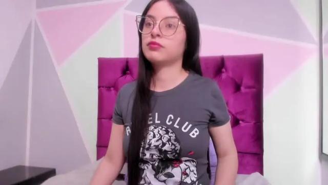Image 10 of eimyparker Stream on Chaturbate on 16 months ago