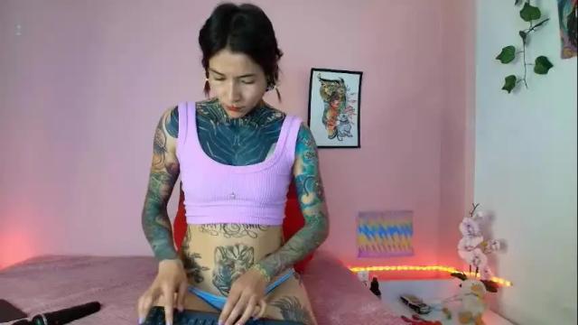 Image 3 of eimytatto_ Stream on Chaturbate on 2 months ago