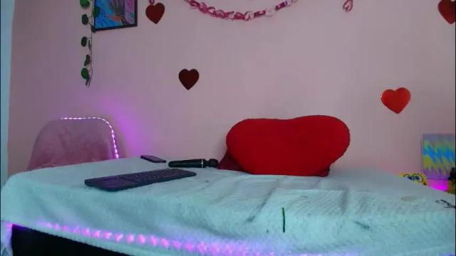 Image 2 of eimytatto_ Stream on Chaturbate on 1 month ago