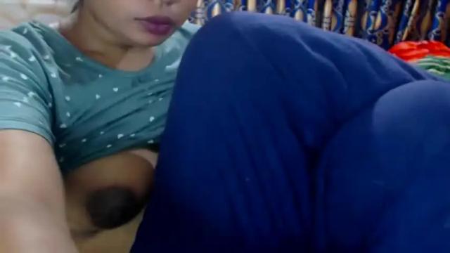 Image 8 of eishita_mukharji Stream on Chaturbate on 18 months ago