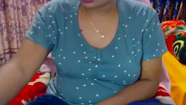 Image 2 of eishita_mukharji Stream on Chaturbate on 18 months ago