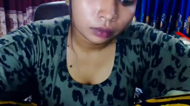 Image 2 of eishita_mukharji Stream on Chaturbate on 17 months ago