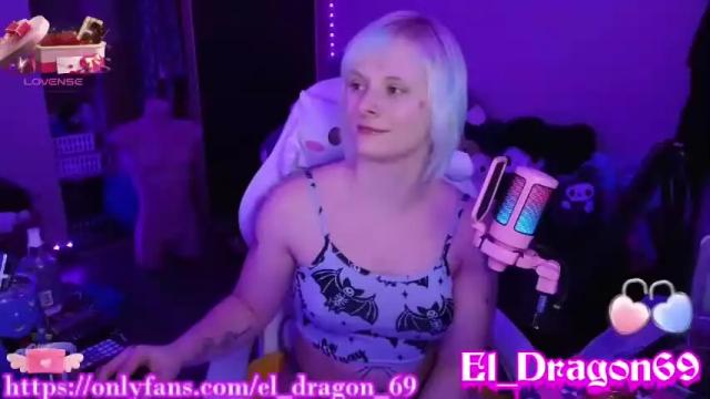 Image 2 of el_dragon69 Stream on Chaturbate on 15 months ago