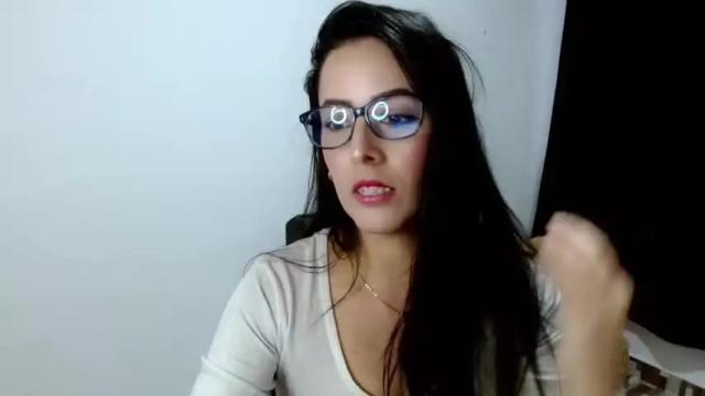 Image 3 of ela_3611 Stream on Chaturbate on 12 months ago