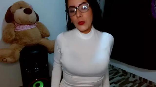 Image 6 of ela_3611 Stream on Chaturbate on 9 months ago