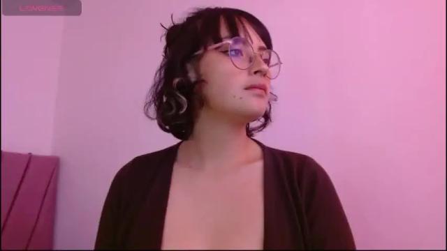 Image 4 of ela_cat Stream on Chaturbate on 17 months ago