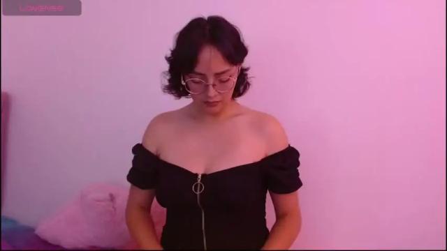 Image 3 of ela_cat Stream on Chaturbate on 16 months ago
