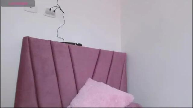 Image 6 of ela_cat Stream on Chaturbate on 16 months ago