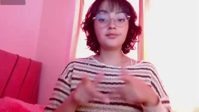 Image 2 of ela_cat Stream on Chaturbate on 15 months ago