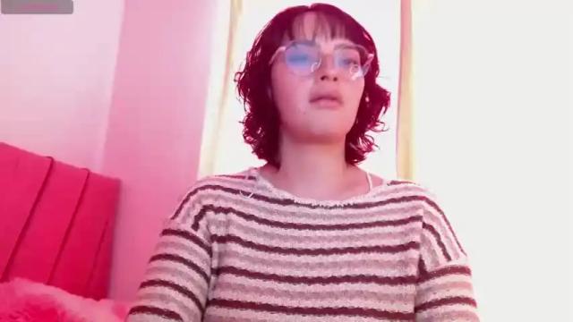 Image 3 of ela_cat Stream on Chaturbate on 15 months ago