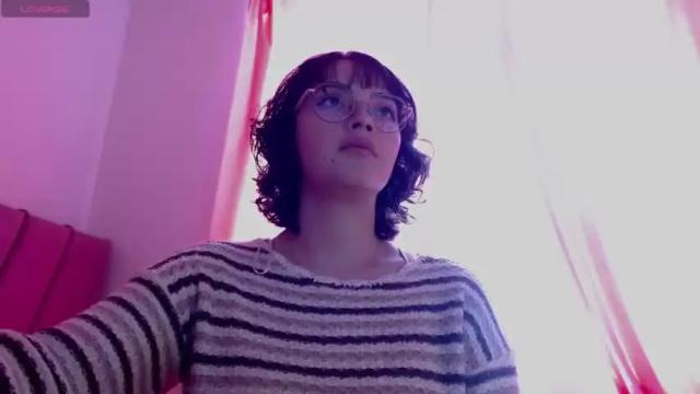 Image 4 of ela_cat Stream on Chaturbate on 15 months ago