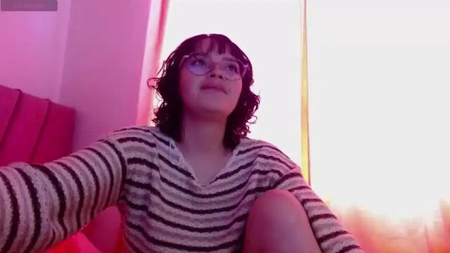 Image 7 of ela_cat Stream on Chaturbate on 15 months ago
