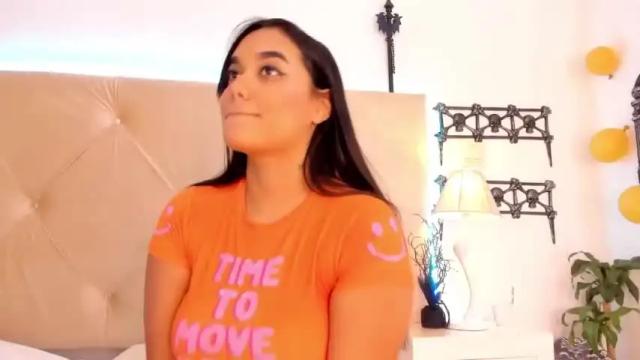 Image 10 of ela_endezz Stream on Chaturbate on 18 months ago