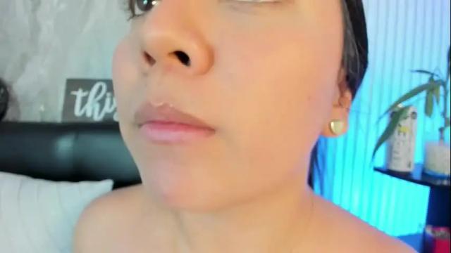 Image 11 of ela_hilton3 Stream on Chaturbate on 1 month ago