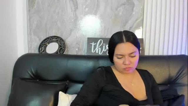 Image 4 of ela_hilton3 Stream on Chaturbate on 1 month ago