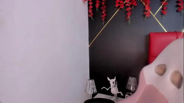 Image 10 of ela_hilton3 Stream on Chaturbate on 1 month ago